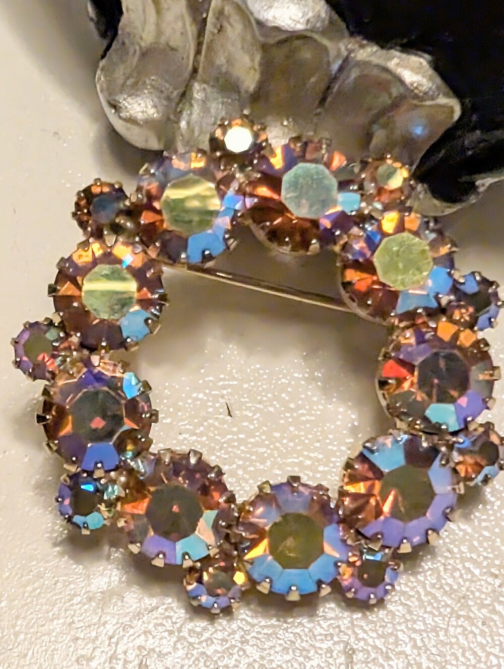 Dazzling Aurora Borealis Rhinestone Wreath Brooch